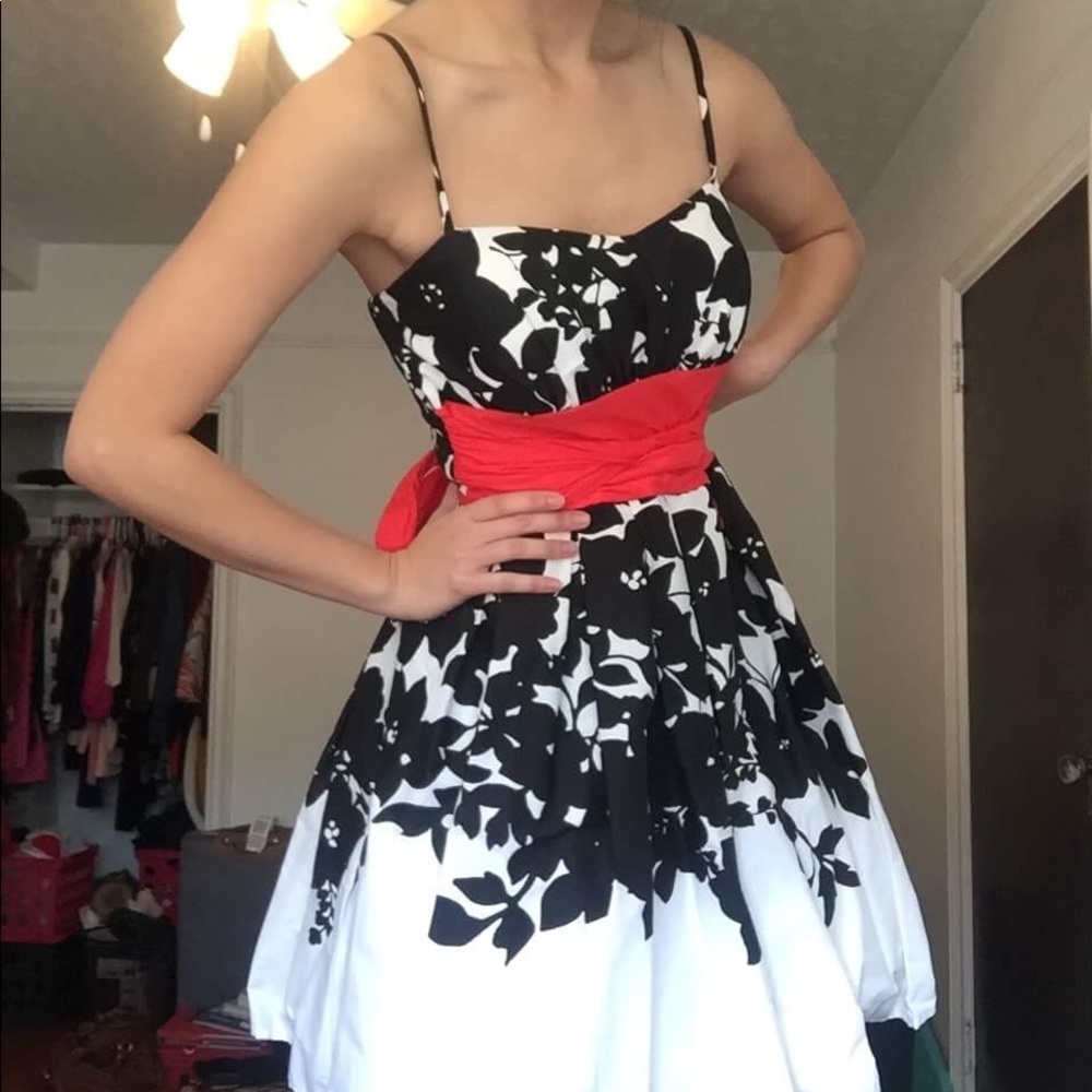 *NEW* B. Darlin dress size 5/6